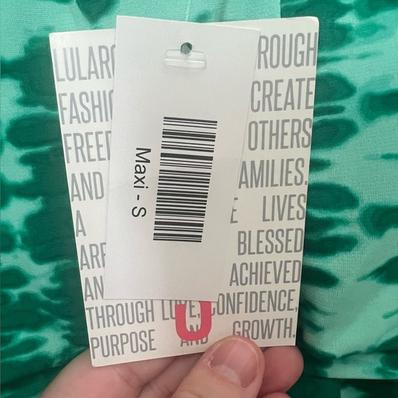 New-lulaRoe maxi skirt - Picture 2 of 3